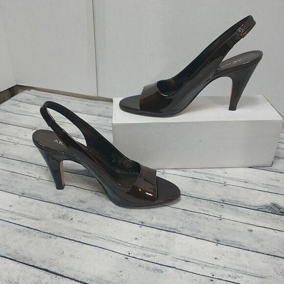 Anne Klein's Woman's SZ 8M Patent Brown Portia Shoes Upper Leather. - Picture 2 of 9